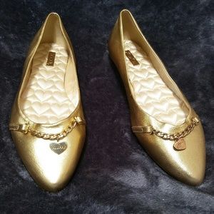 XoXo Charm Leather Upper Gold Slip On Shoes